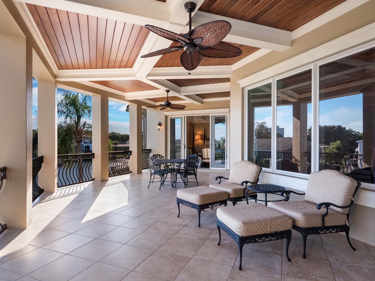550 Harbor Point Road - Outside lounge