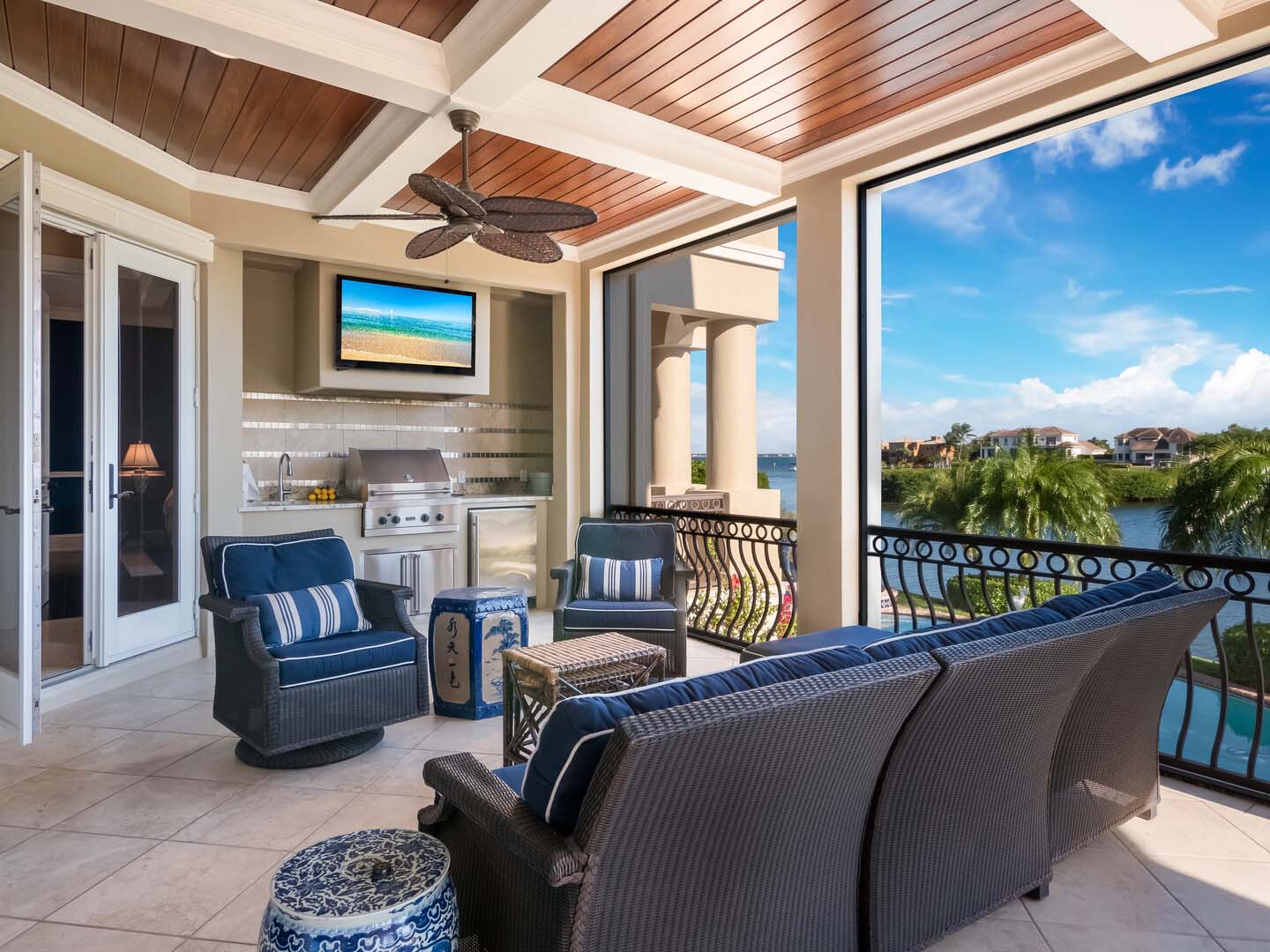550 Harbor Point Road - Outside patio