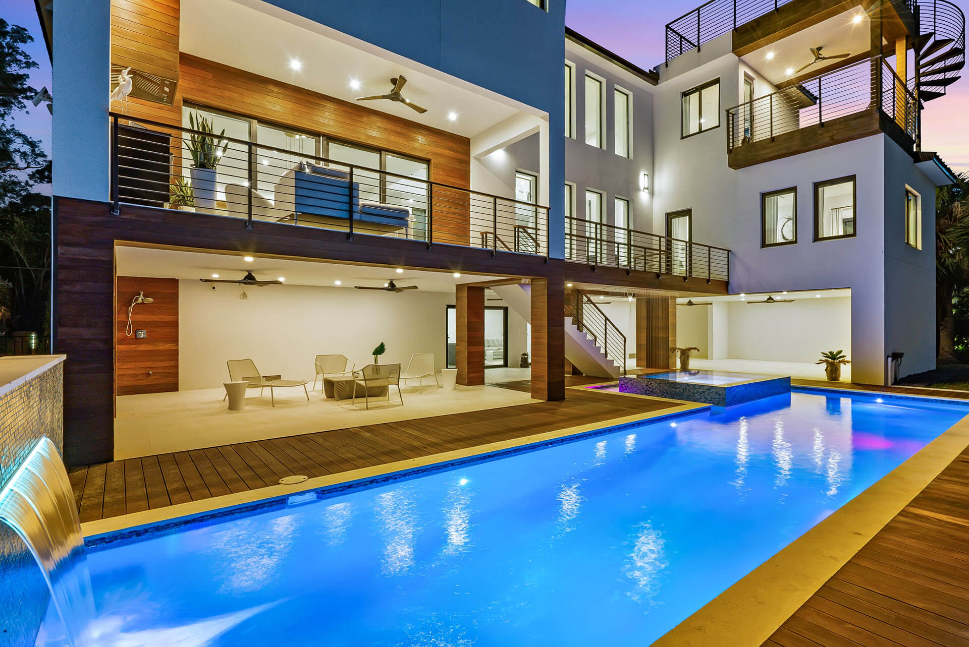 545 Kingfisher Ln Longboat Key Pool at night