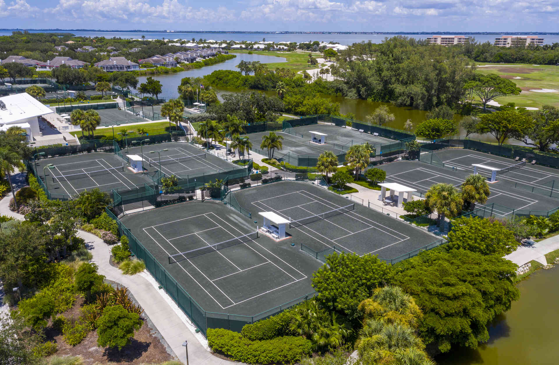 500 Harbor Point Rd Longboat Key FL 34228 MLS A4639203 amenities (12)