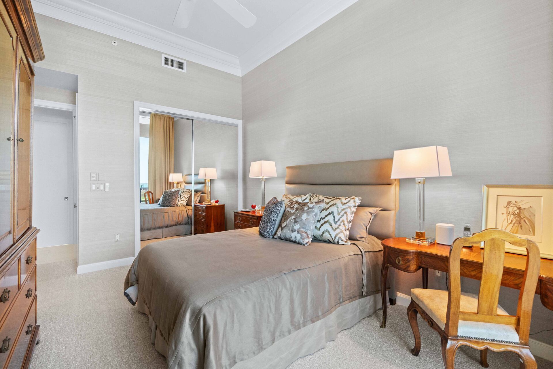 435 L Ambiance Dr H902 Longboat Key FL 34228 MLS A4646053 (16)