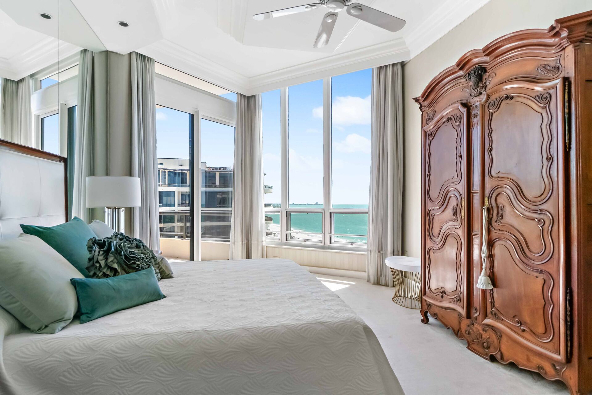 435 L Ambiance Dr H902 Longboat Key FL 34228 MLS A4646053 (63)