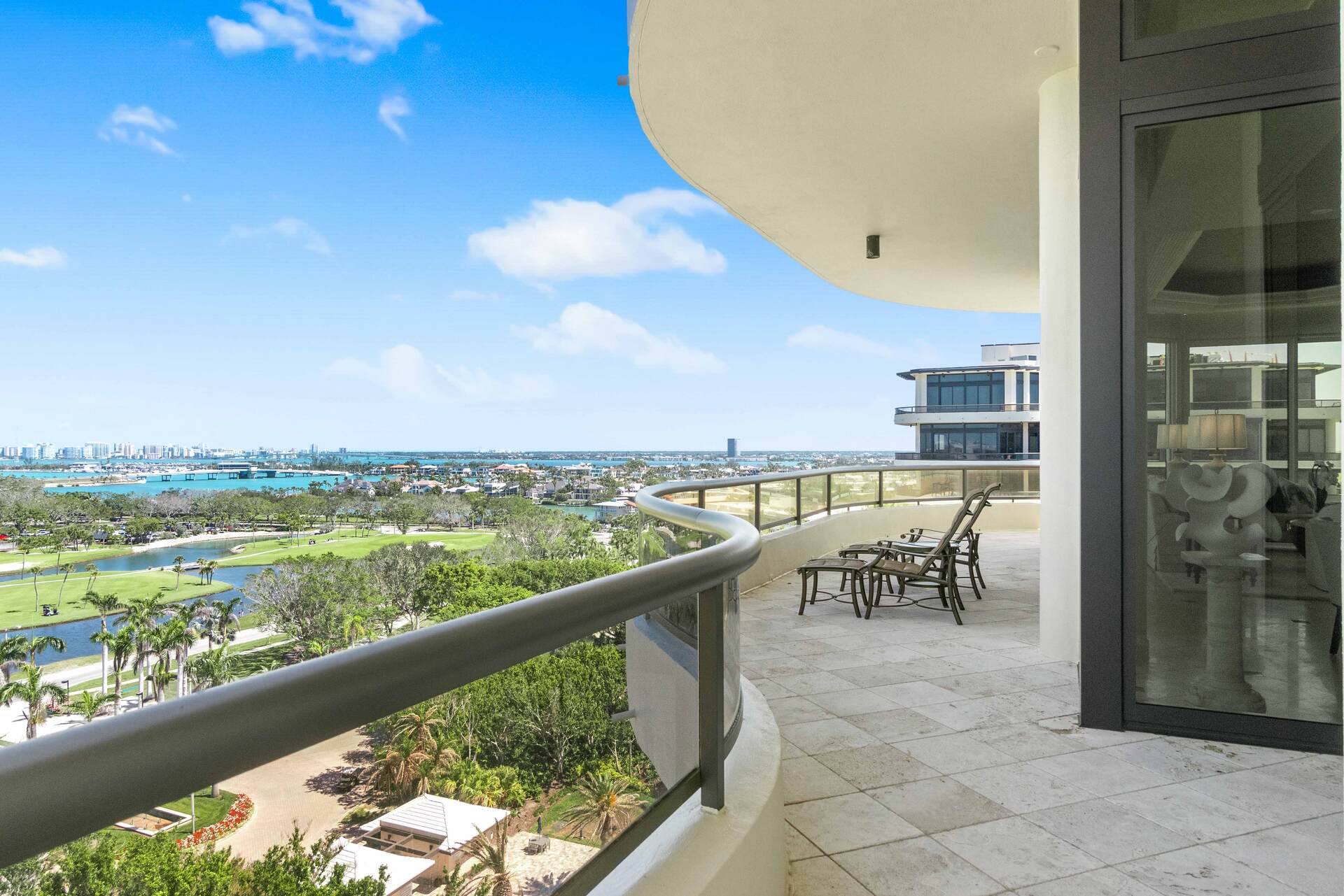 435 L Ambiance Dr H902 Longboat Key FL 34228 MLS A4646053 (90)