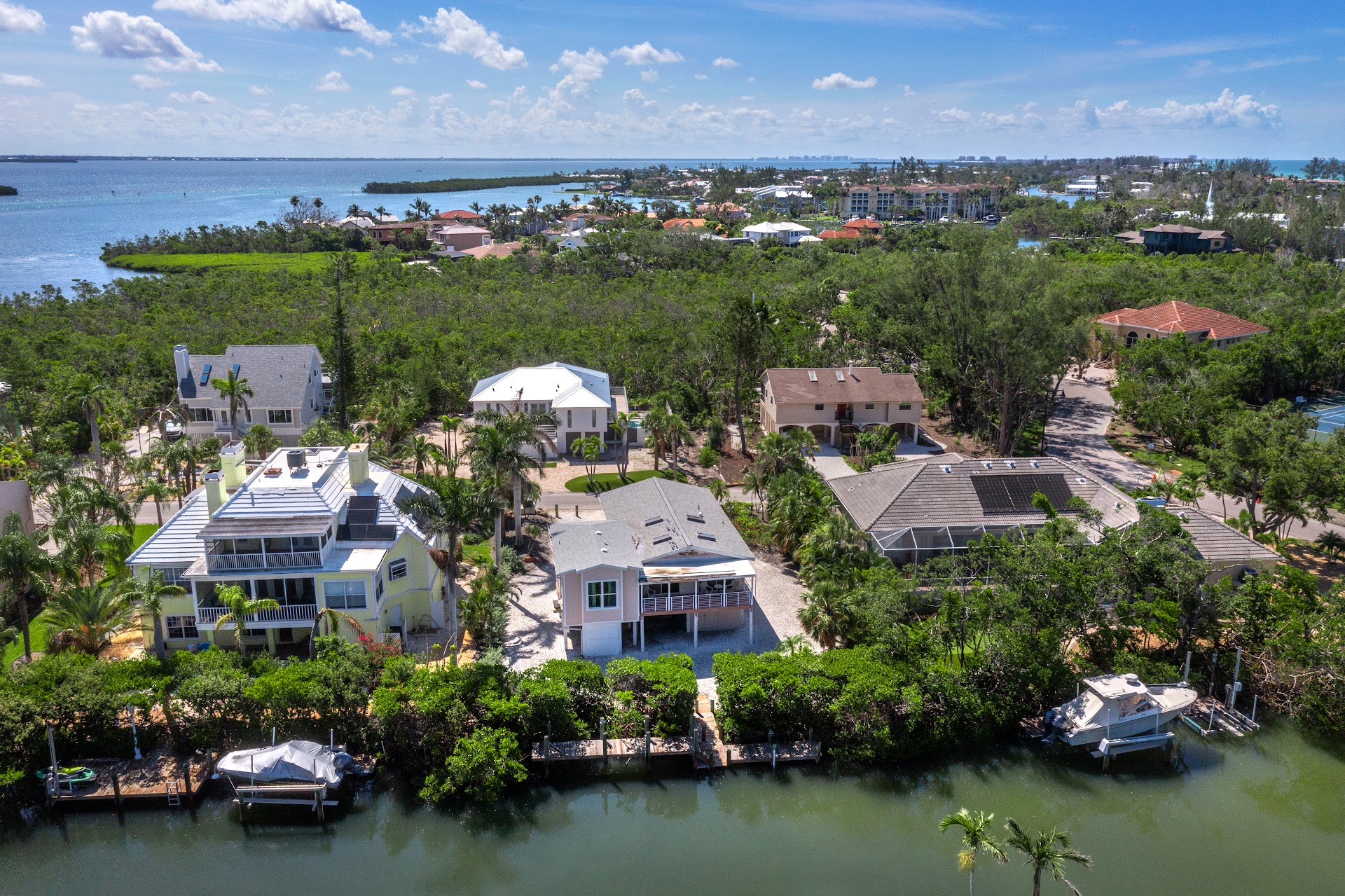 663 Penfield St Longboat Key FL 3422l MLS A4656256 (1)