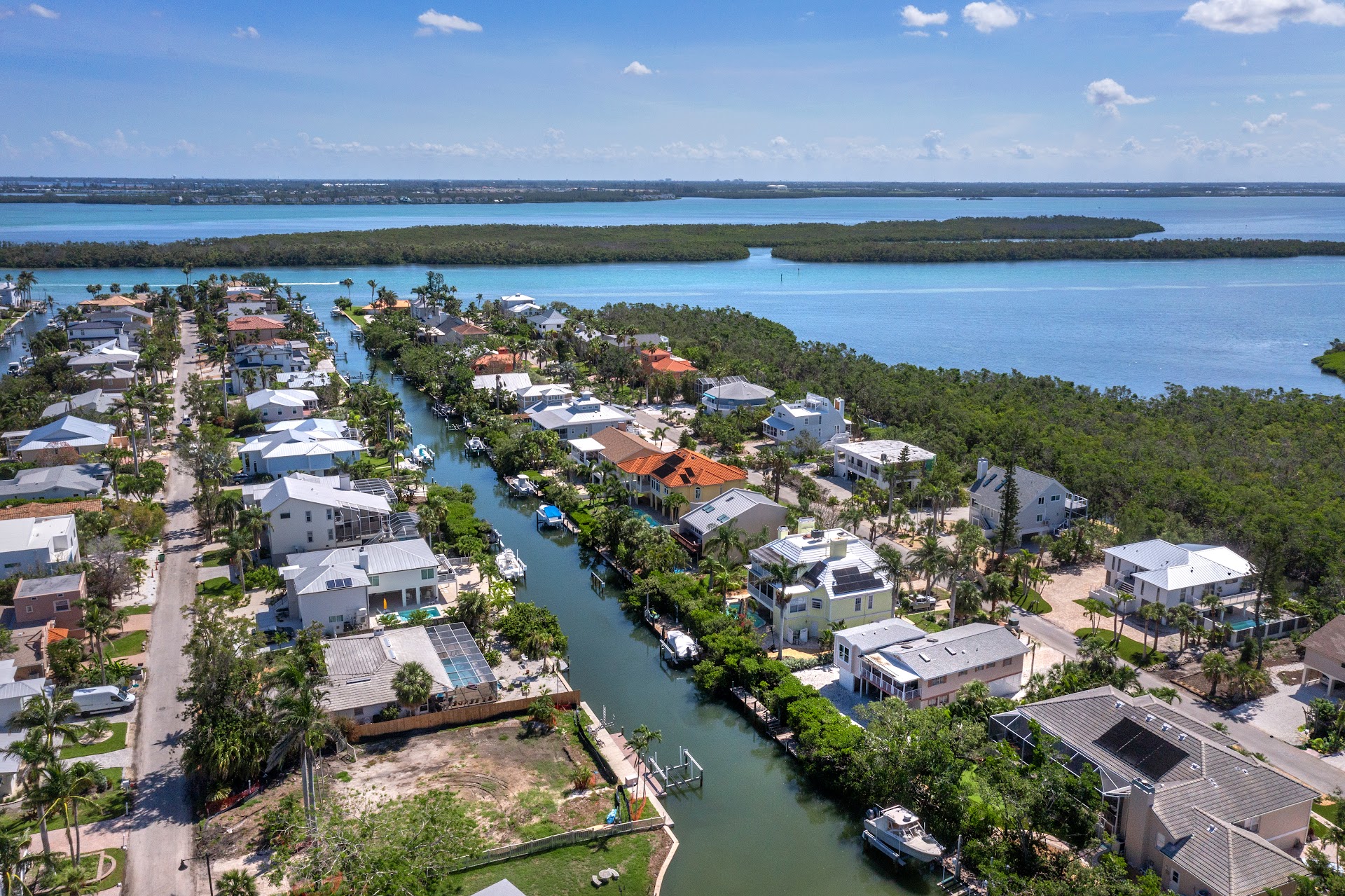 663 Penfield St Longboat Key FL 3422l MLS A4656256 (36)