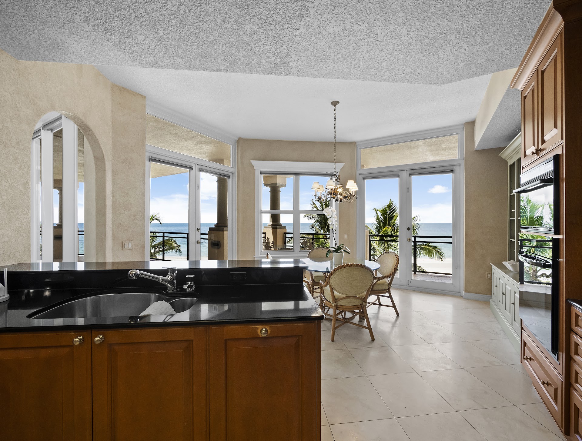 2333 Gulf Of Mexico Dr U 1A3 Longboat Key FL 23442 MLS A4661324 (25)
