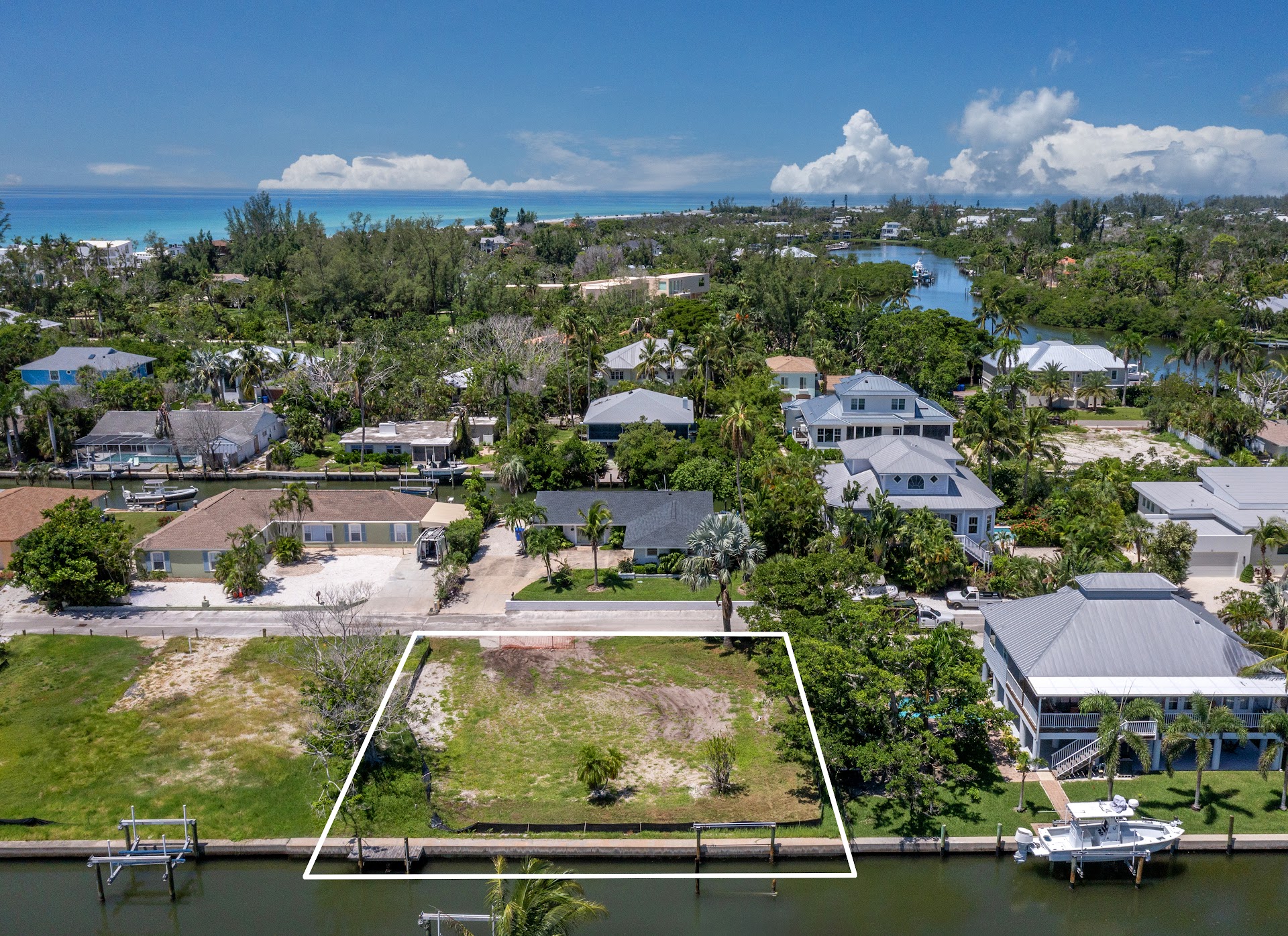 570 De Narvaez Dr Longboat Key FL 34228 MLS A4662673 (5)