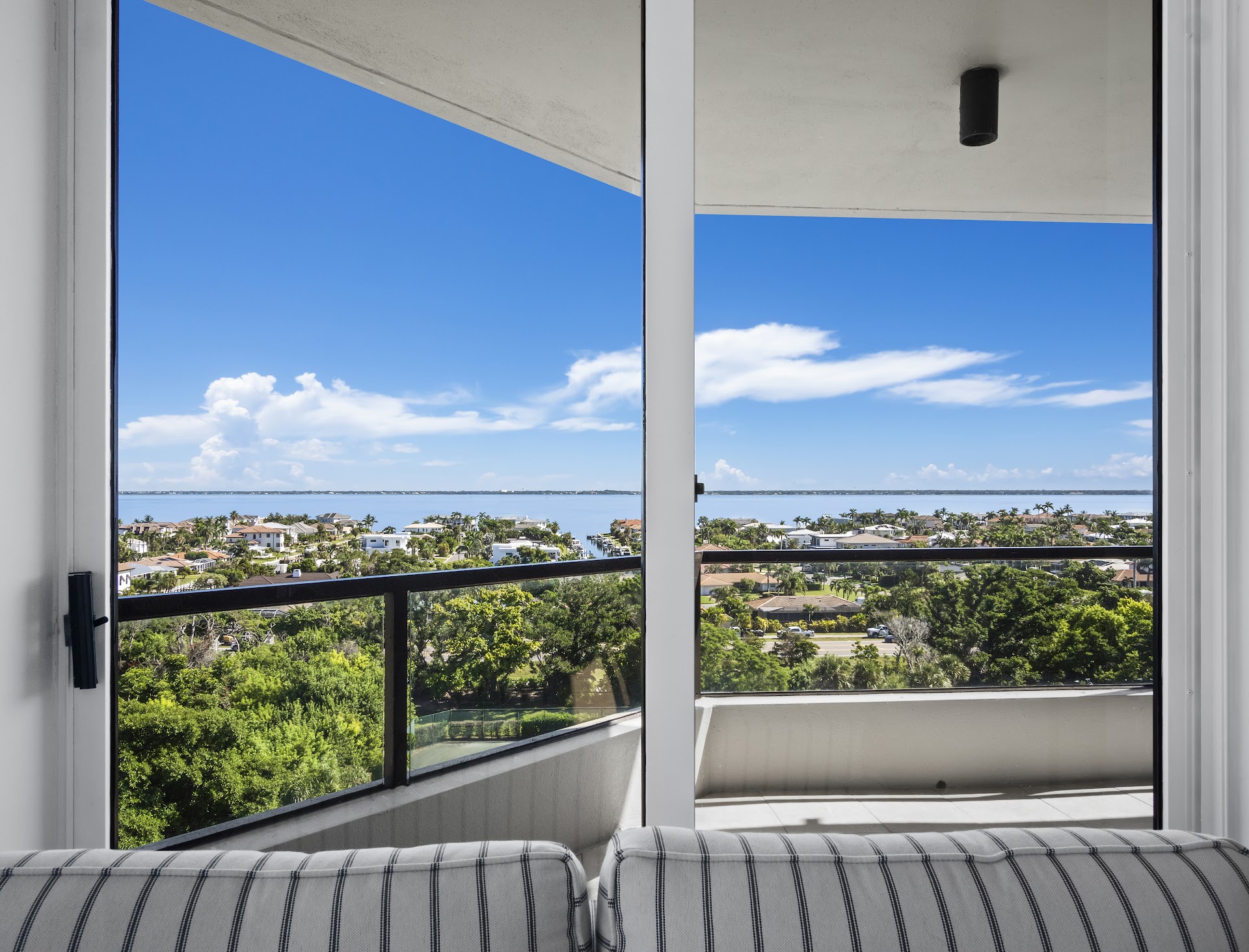 1211 Gulf of Mexico Dr U601 Longboat Key FL MLS A4644113 (9)