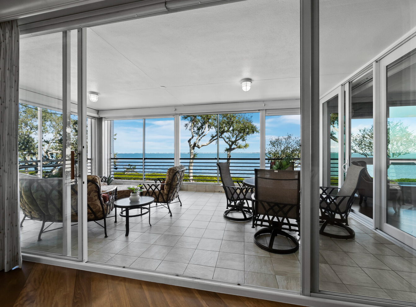 2410 HSD #121 Balcony