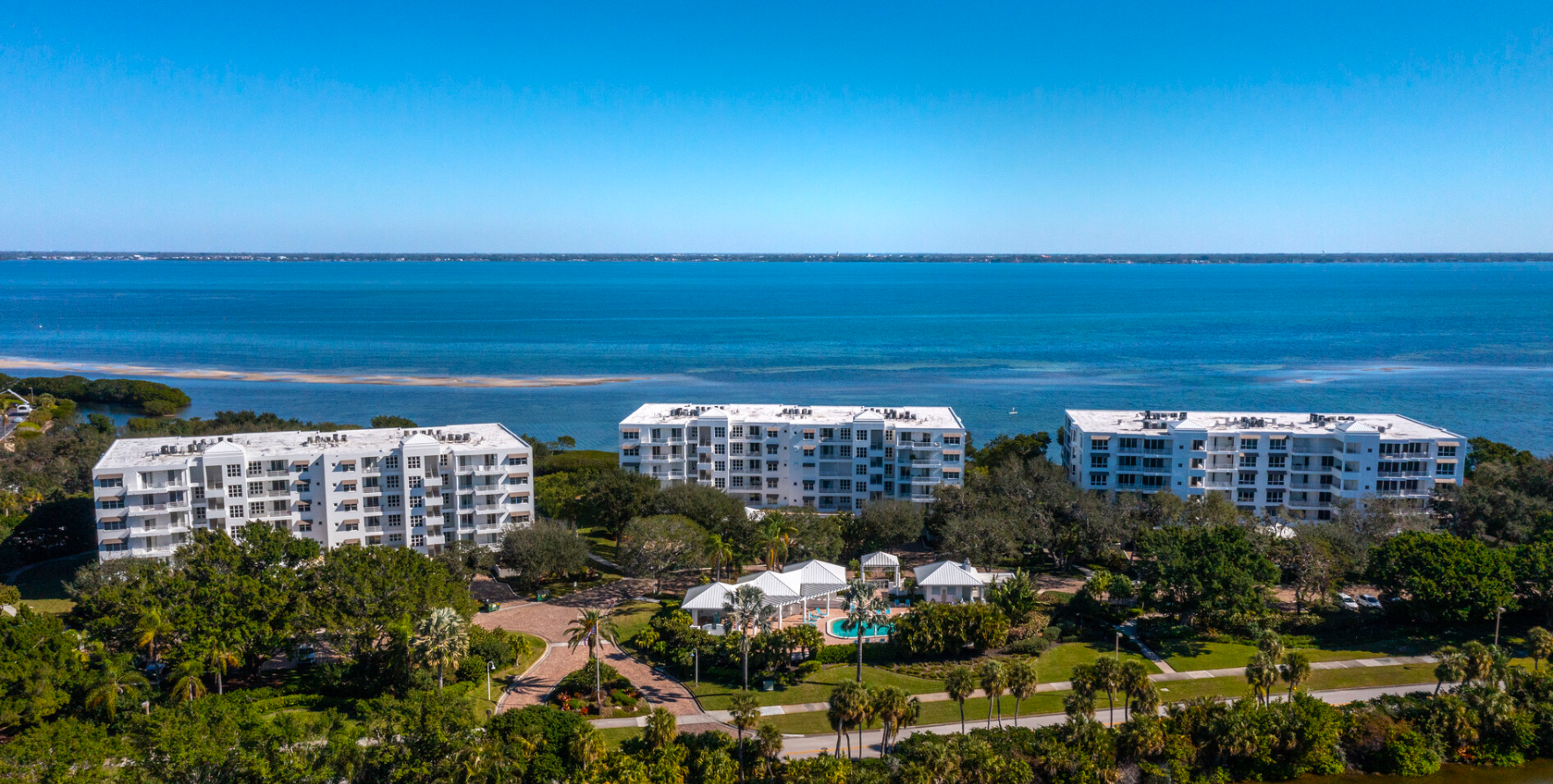 2410 HSD #121 Sarasota Bay