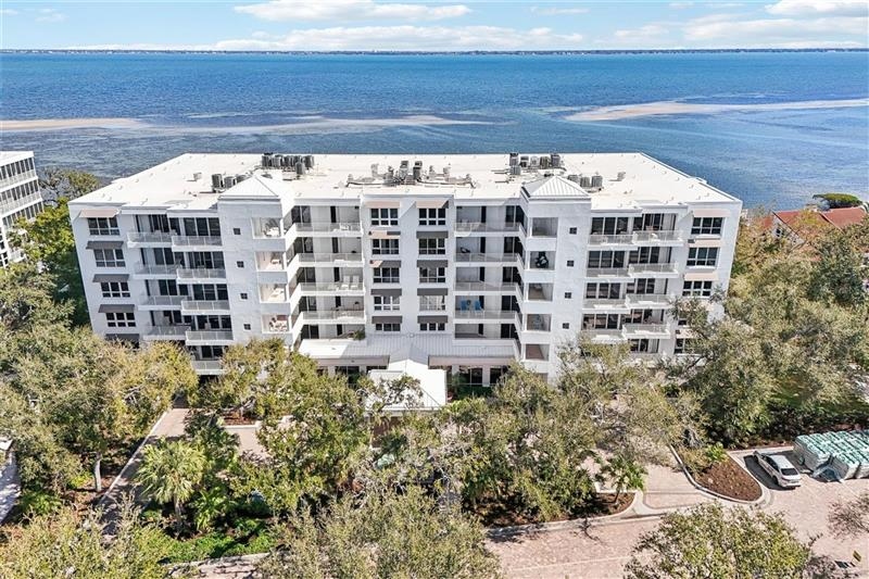 Marina Bay Waterfront Condo Building with Expansive Bay Views