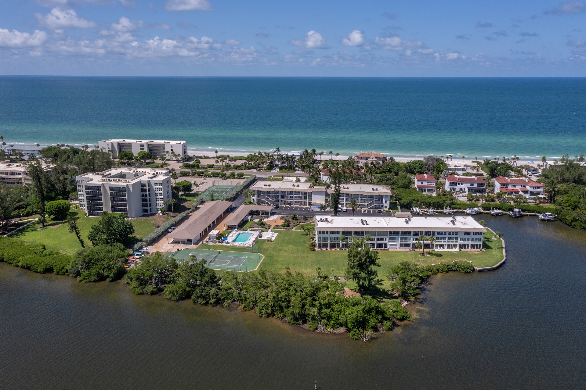 3320 GULF OF MEXICO DR 206C LONGBOAT KEY FL 34228 MLS A4703984 (41)