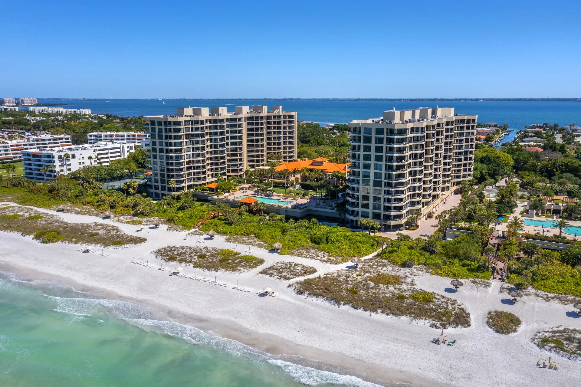 1241 Gulf of Mexico Dr PH02 Longboat Key FL 34228 MLS A4708305 (55)