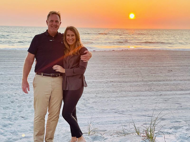 Steve_and_Janet_Walter_-_Walter_Group_Real_Estate_-_Sunset_on_Longboat_Key_Florida-800x600 Harbourside longboat key golf